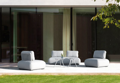Elevate your outdoor space with the Iowa coffee table set, featuring sleek aluminium frames and light grey cushions.